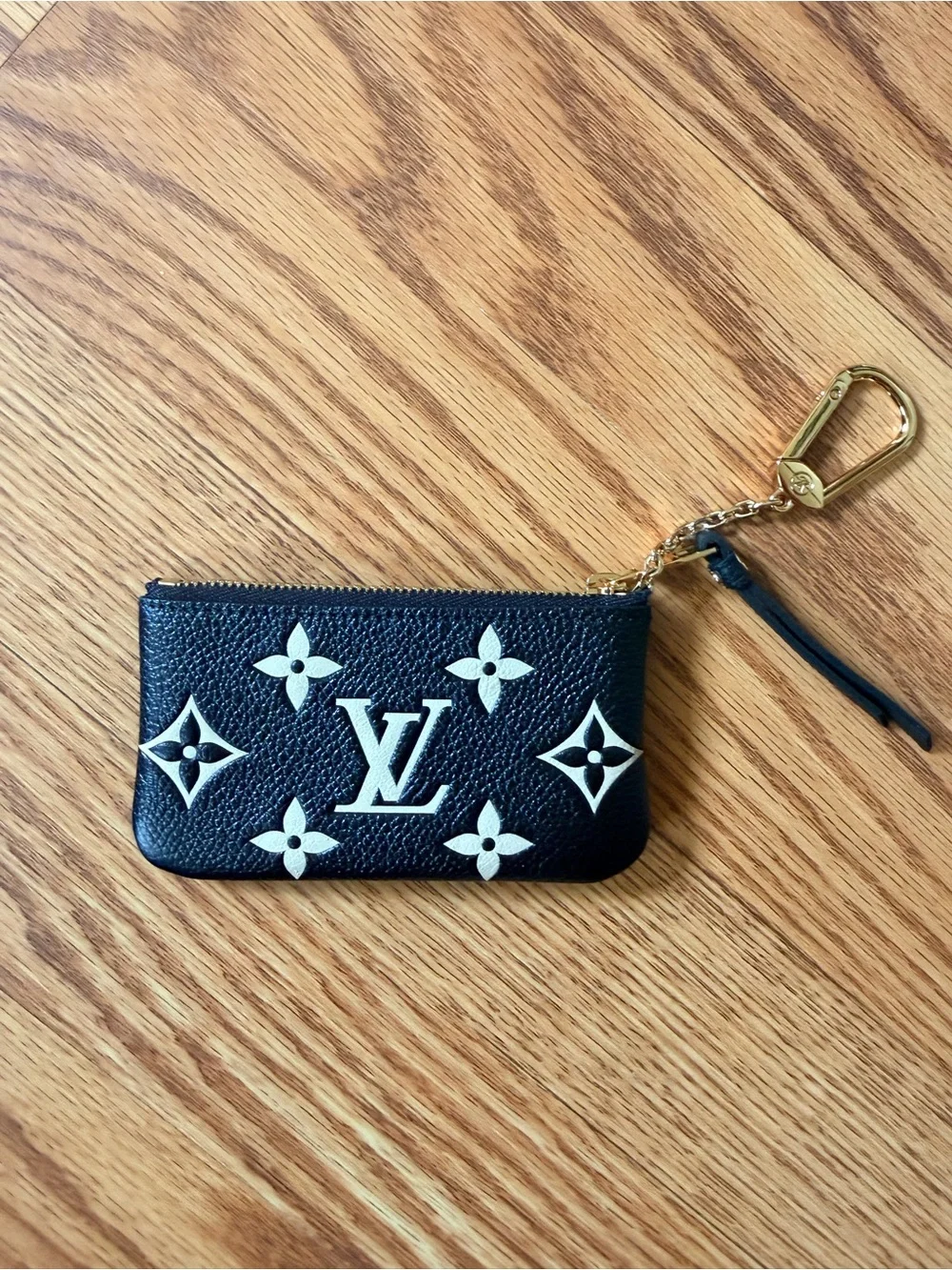Louis Vuitton Key Pouch M80885 NIB